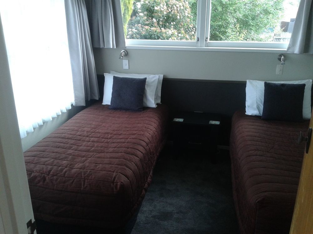 Motel Emotel 4*